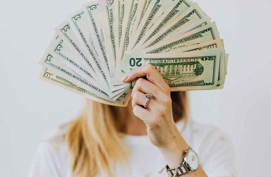 Страшно быть богатой